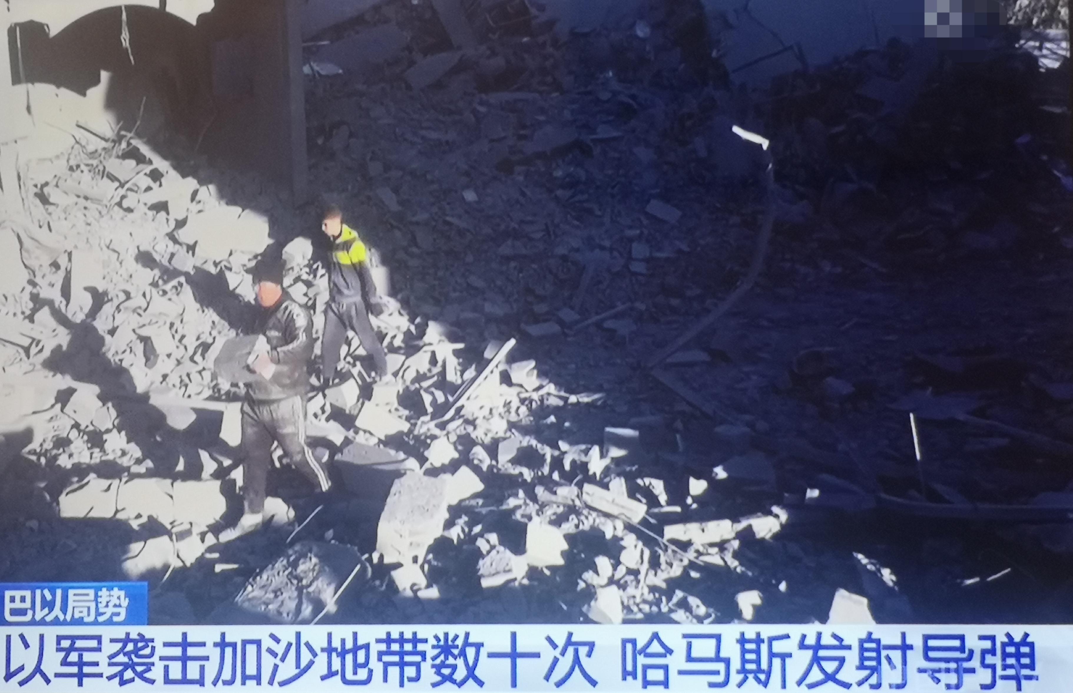 以军轰炸加沙一处住宅！以高官：若下周未达成人质交换协议，将对加沙发动大规模攻势！