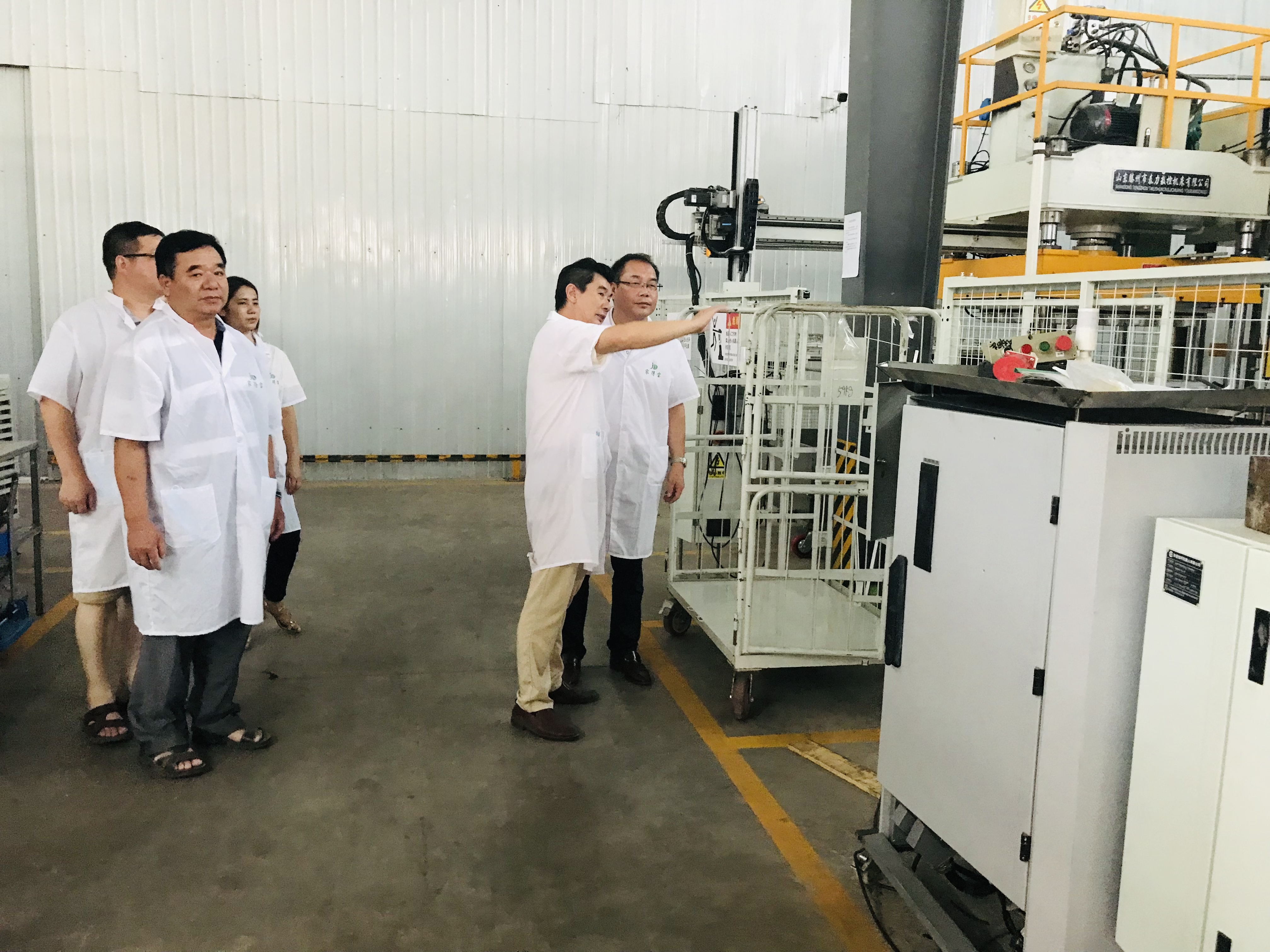 东华软件：东华发思特携手来宾糖业局共推糖业AI大模型