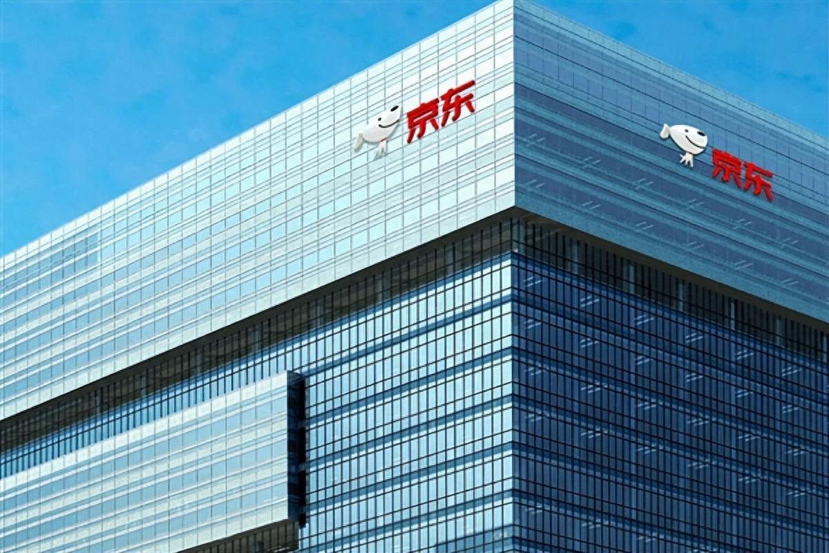 阿里巴巴集团董事会主席蔡崇信：以AI驱动核心战略，重塑电商与云业务未来